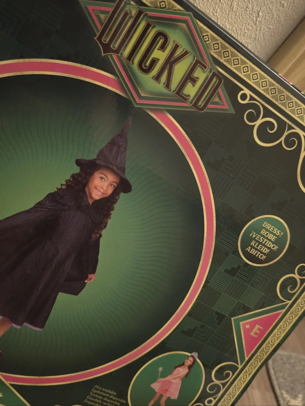 Universal's Wicked Deluxe Elphaba Black Dress & Accessories Girl Child Costume